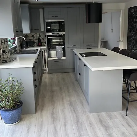 Modern Harrogate House Sleeps 10, Cinema Room & Hot Tub Extérieur photo