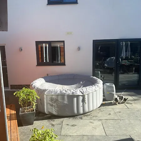 Modern Harrogate House Sleeps 10, Cinema Room & Hot Tub Extérieur photo